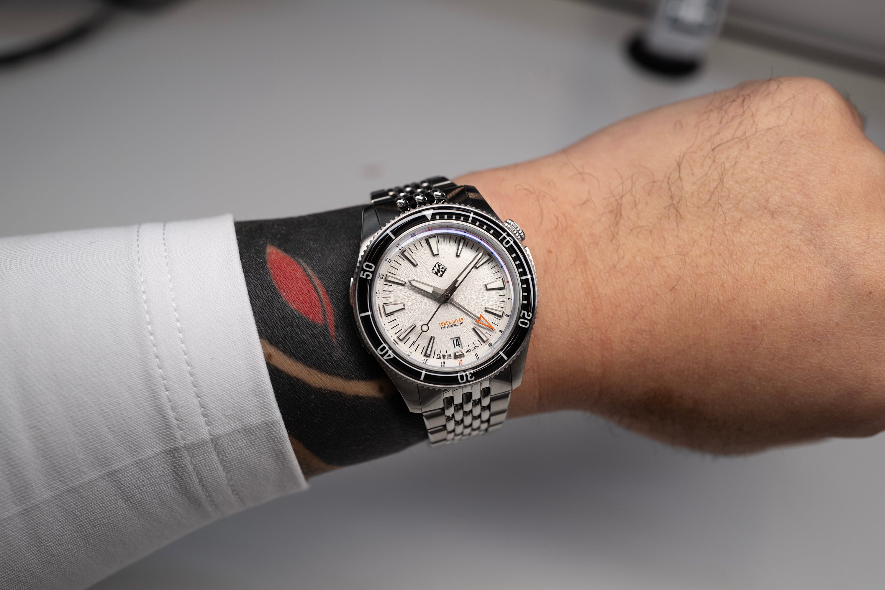 Steel Torsk-Diver Pro GMT 39 - Polar White (Preorder) – Tsao Baltimore