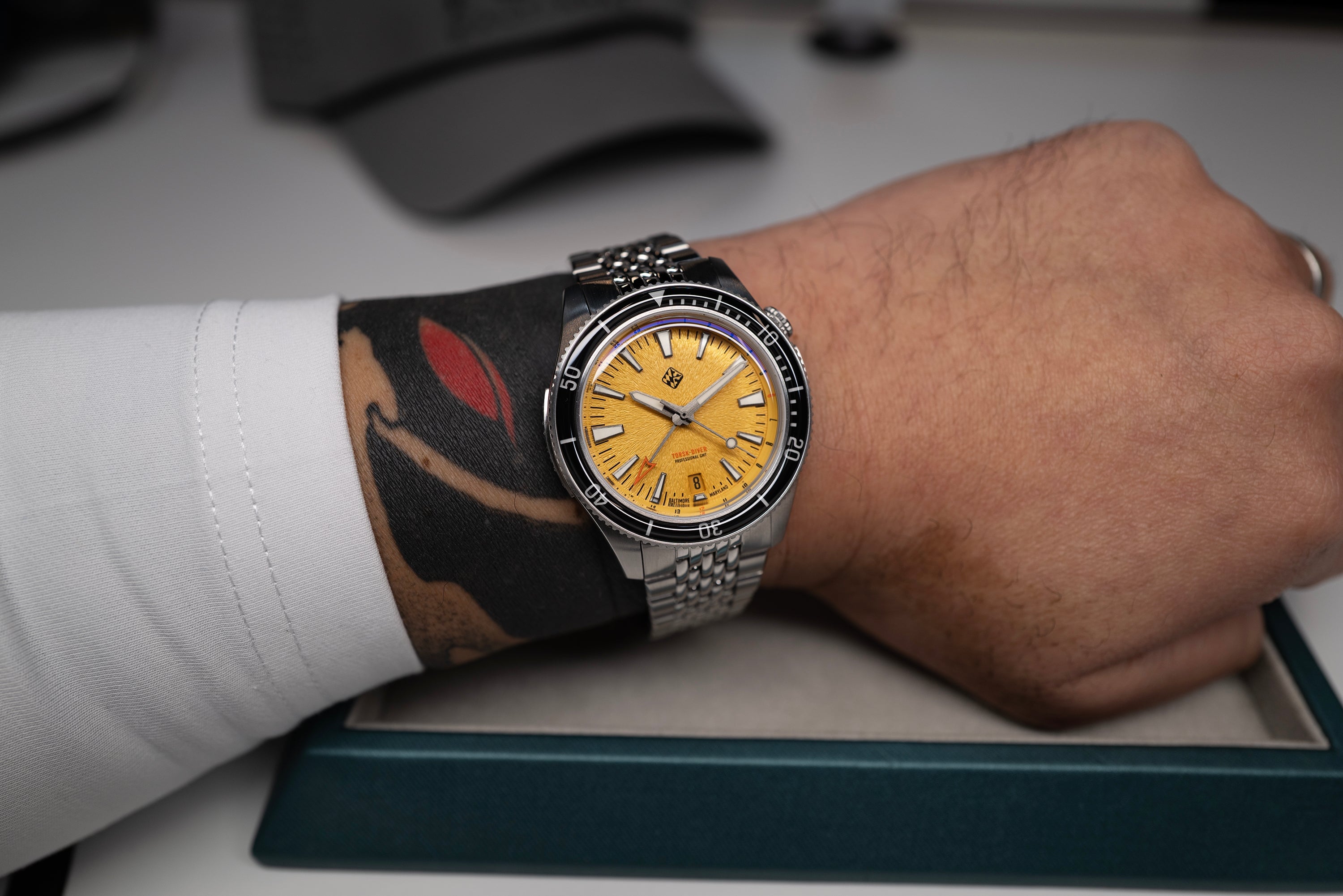 Steel Torsk-Diver Pro GMT 39 - Golden Yellow (Preorder) – Tsao